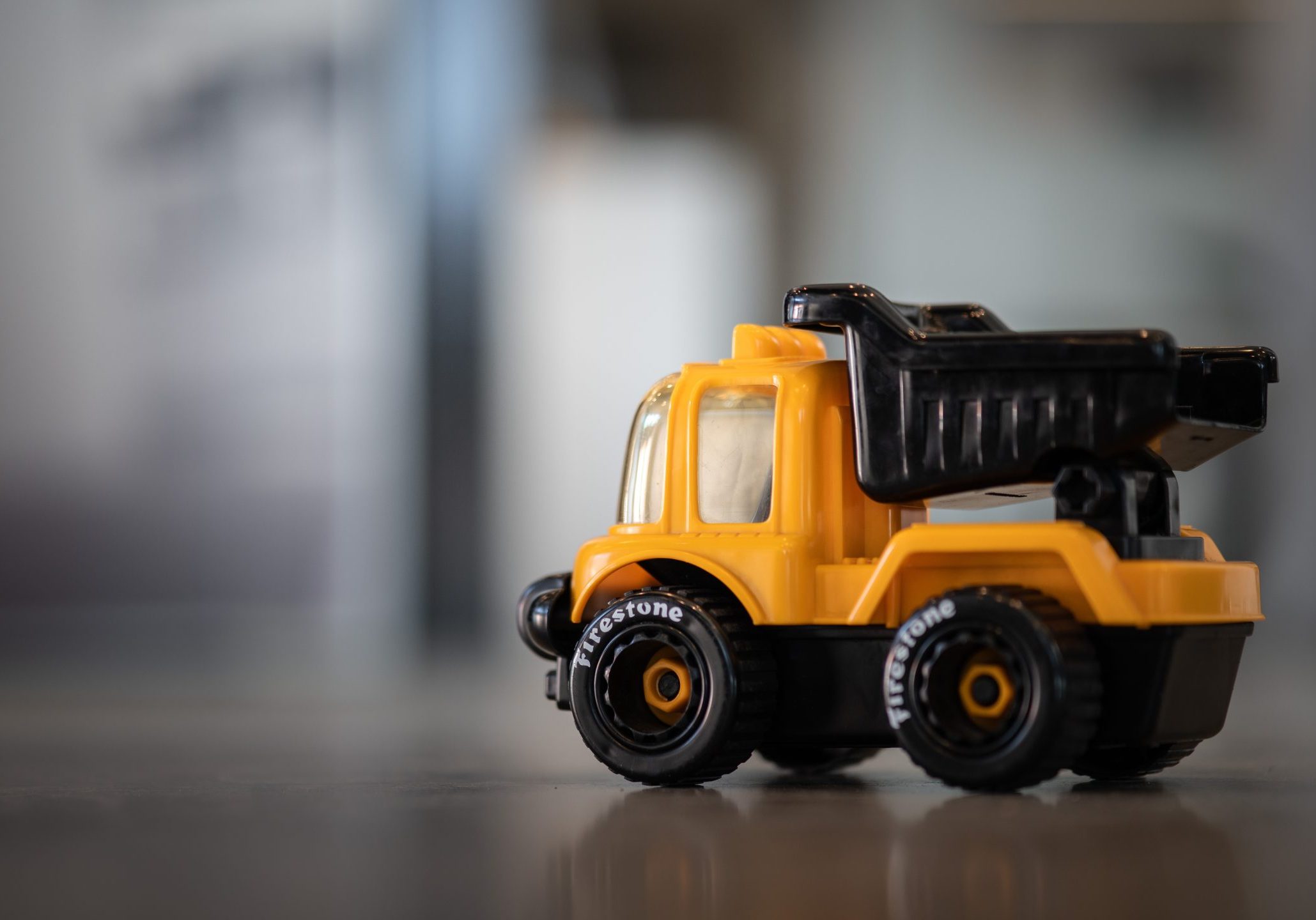 michael-fousert-Kv2hu25Rx2s-unsplash